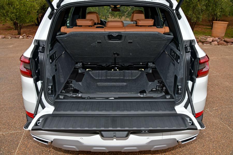 Багажник BMW X5 xDrive30d xLine (G05) 2018 года  (WW) (фото 32 из 33)
